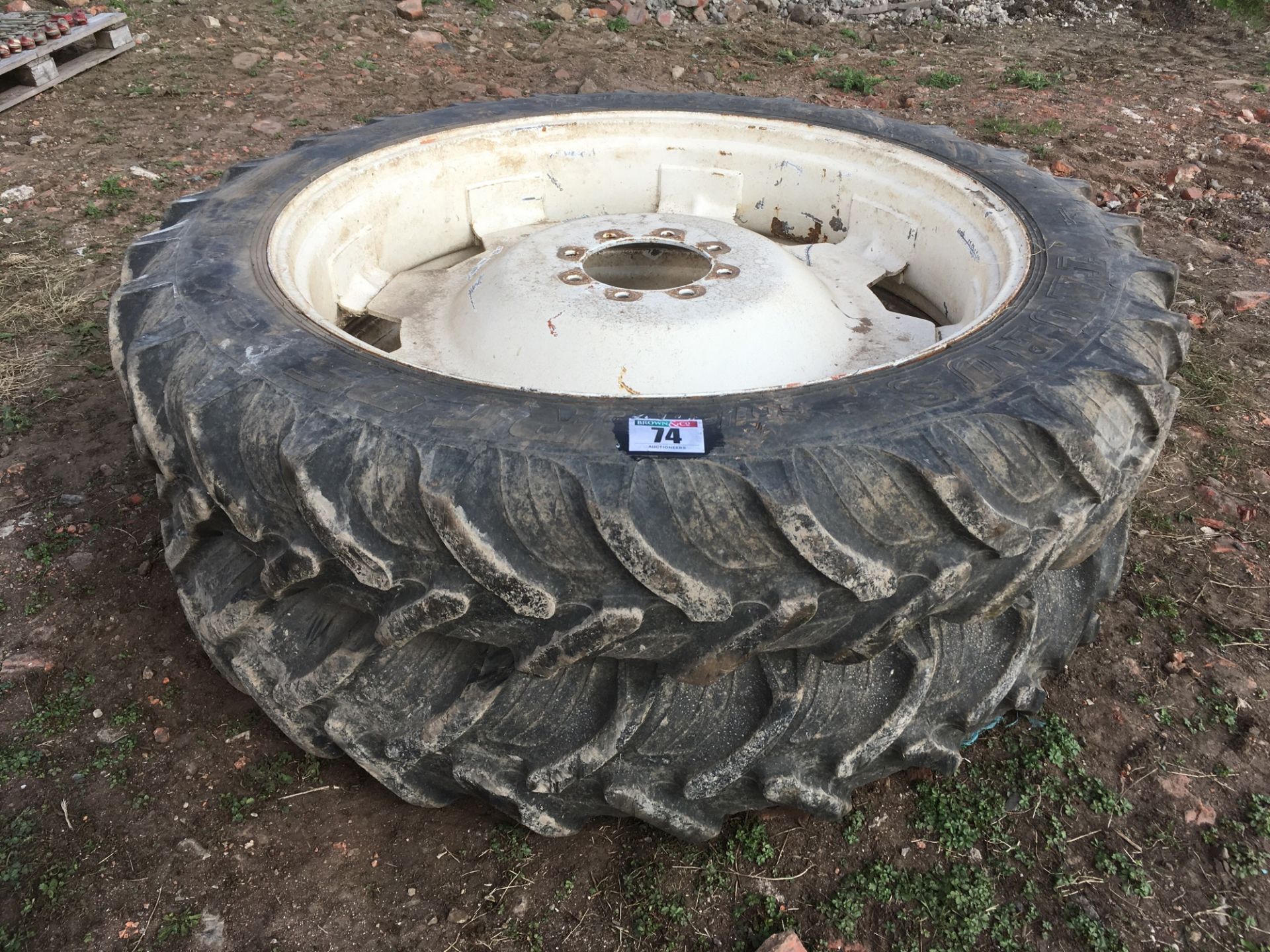 Pair of row crop wheels and taurus tyres, 300/95 R46