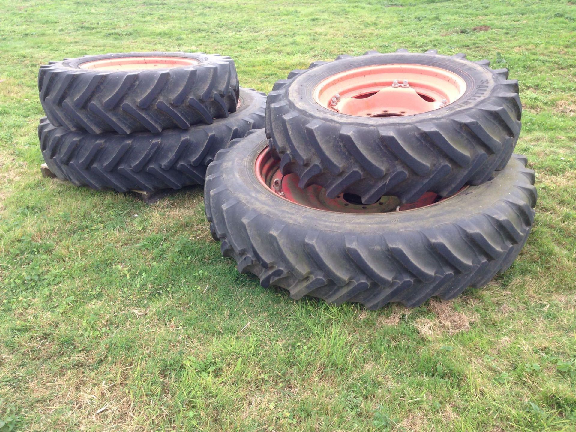 1 set row crop wheels for Class tractor. 14.9 R30 & 14.9 R46. - Image 3 of 5