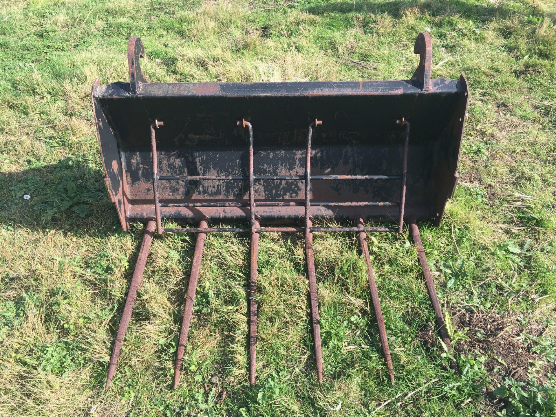 Muck fork for Massey Ferguson loader. NO VAT. - Image 4 of 4