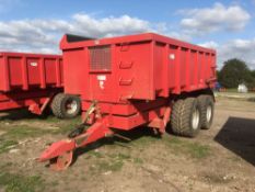 2010 Triffitt scissor lift 7t (approx) trailer. Stainless steel lined.