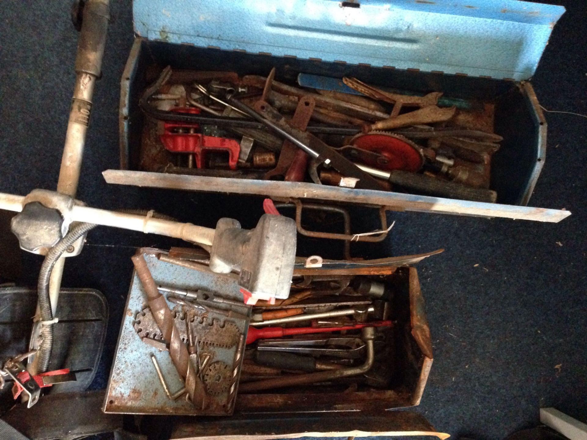 Petrol strimmer, 40ft length of chain, 2 tool boxes with tools & sundry items. NO VAT. - Image 2 of 2