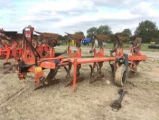 2006 Kuhn Multi Master 121 5 furrow plough, furrow press