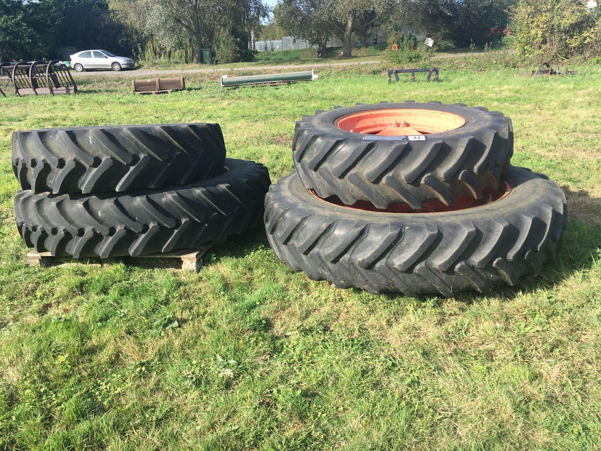 1 set row crop wheels for Class tractor. 14.9 R30 & 14.9 R46.