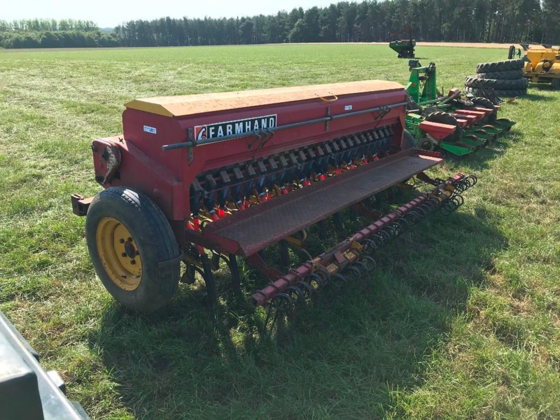 Farm Hand 3M Corn drill with Tramline Kit - Image 4 of 4