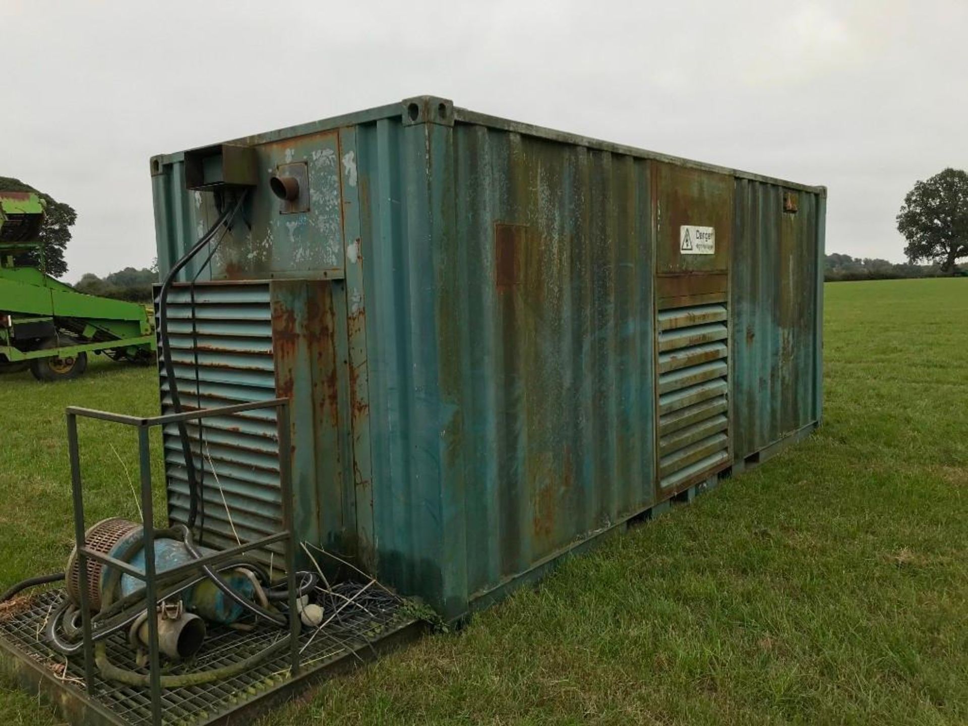 Container With 6cyl Iveco Engine +Fuel tank+ Generator - Image 4 of 7