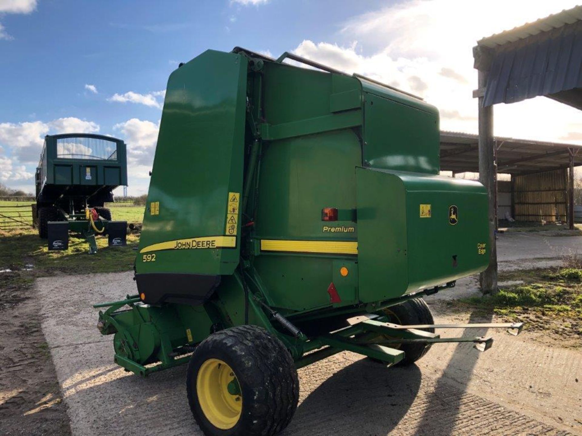 John Deere 592 Round Baler (07) - Image 4 of 9