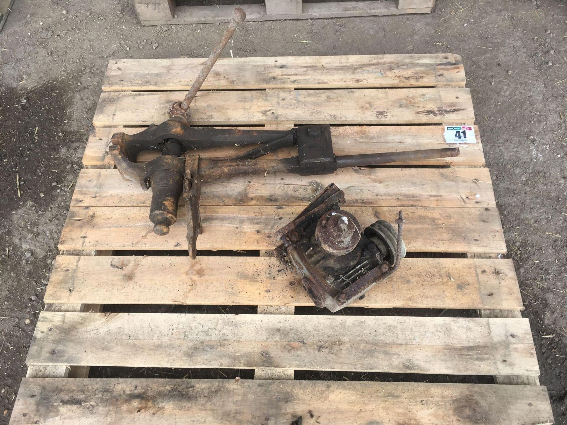 Blacksmiths vice and Angle drive gear box