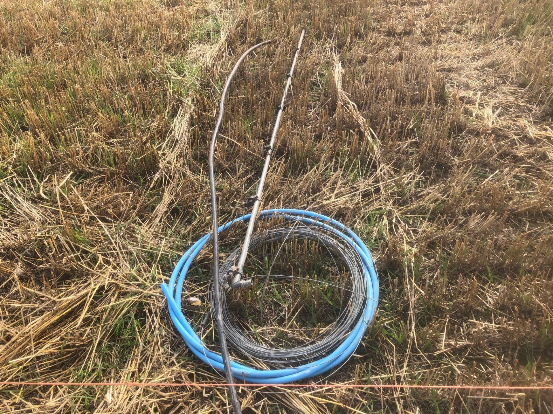 Quantity water pipe and wire