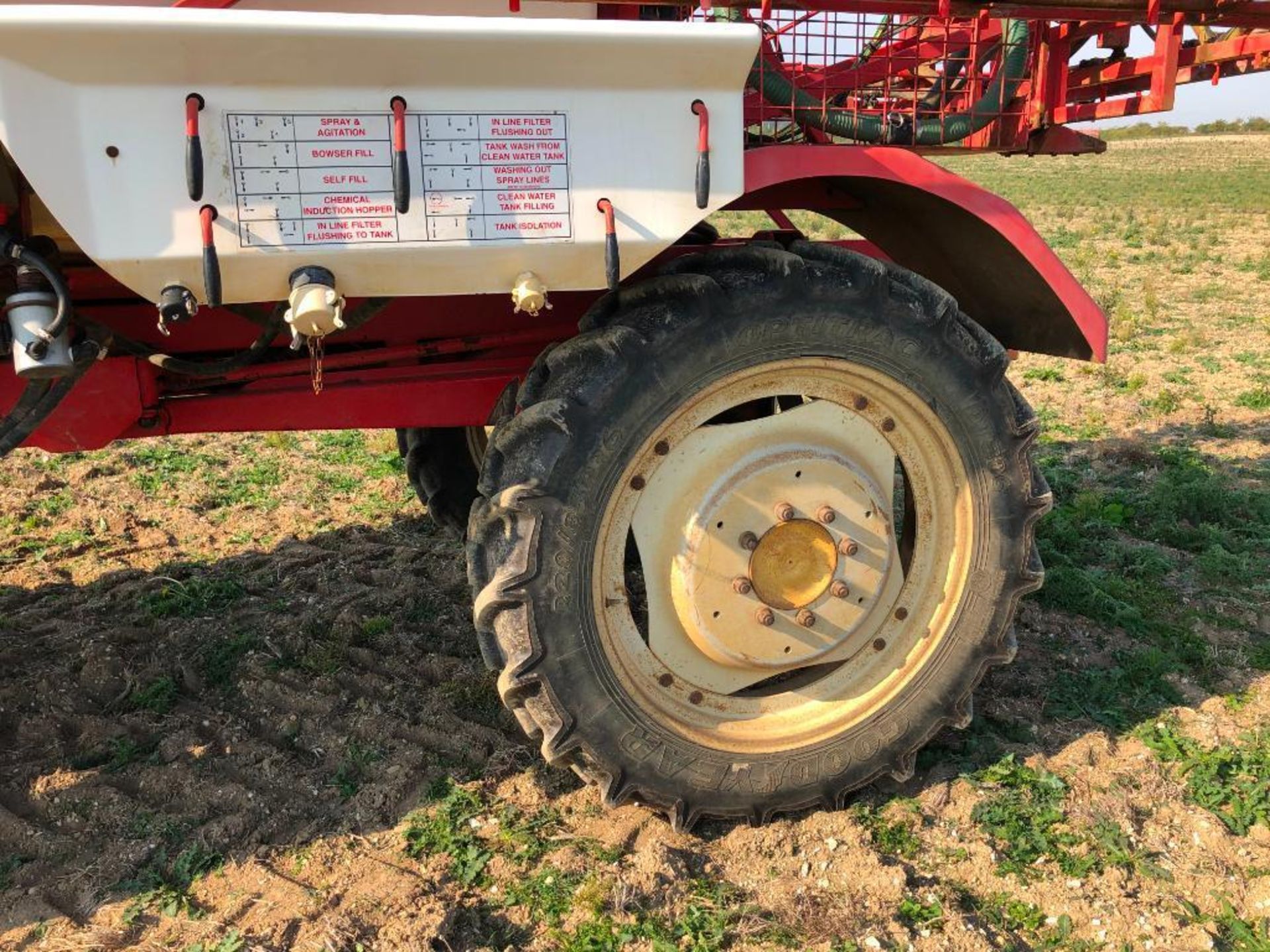 2000 Bateman RB15 24m self-propelled sprayer with 2500L tank, contour booms on 320/85R36 wheels and - Image 6 of 21