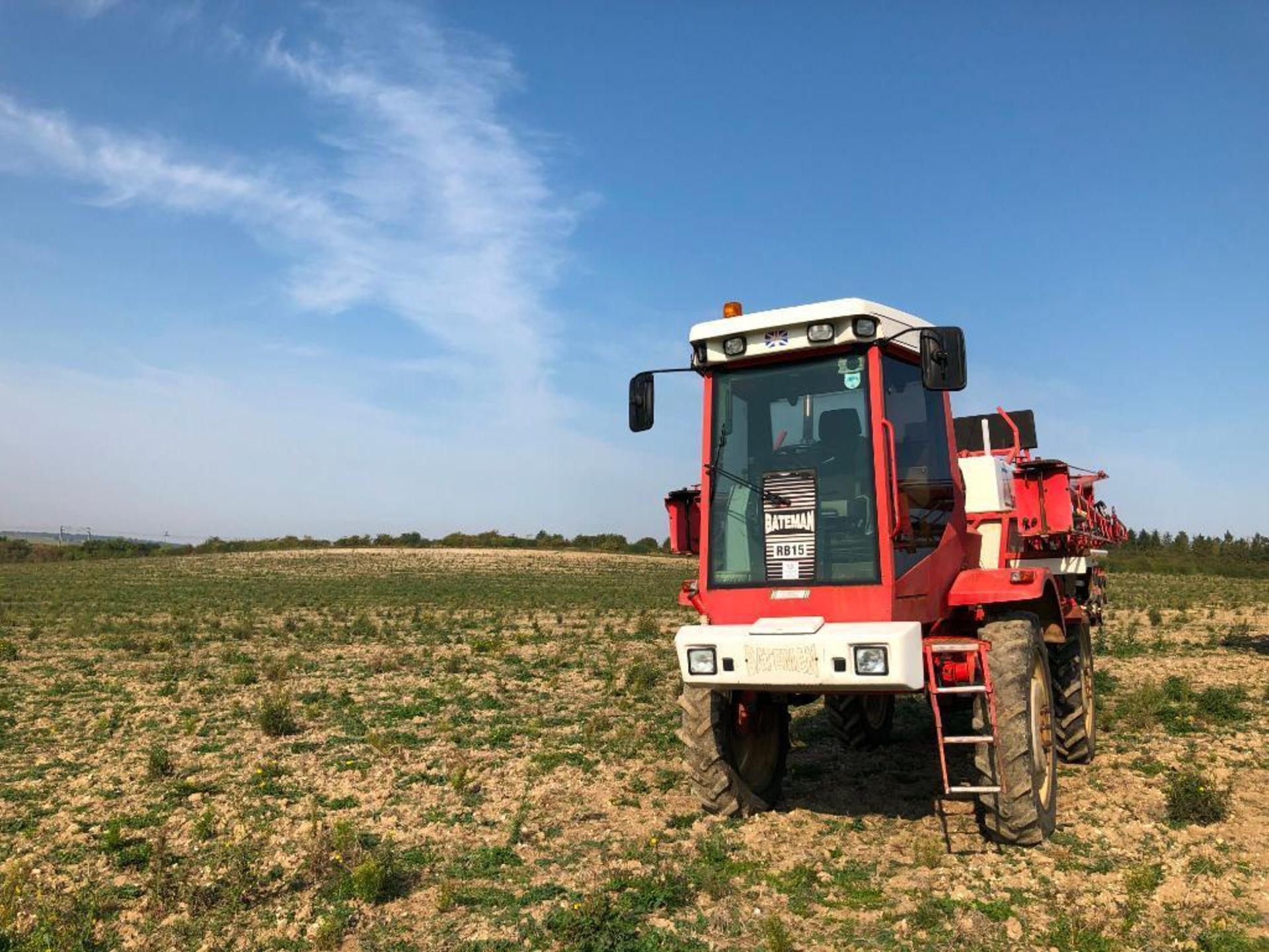 2000 Bateman RB15 24m self-propelled sprayer with 2500L tank, contour booms on 320/85R36 wheels and - Image 19 of 21