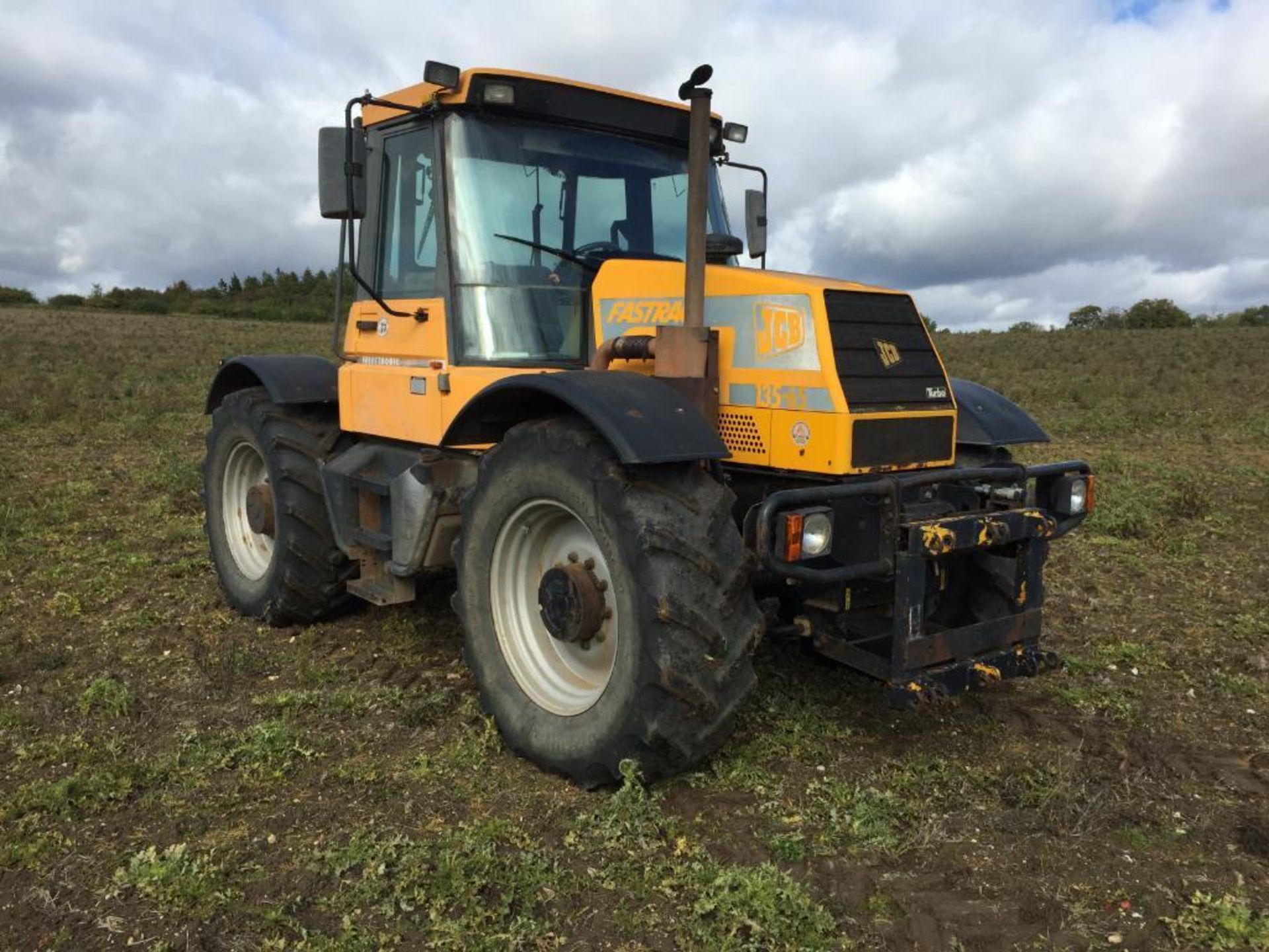 1994 JCB Fastrac 135-65 Selectronic turbo 60Kph 4WD tractor with 2 manual spools and front toolbar o - Image 11 of 23