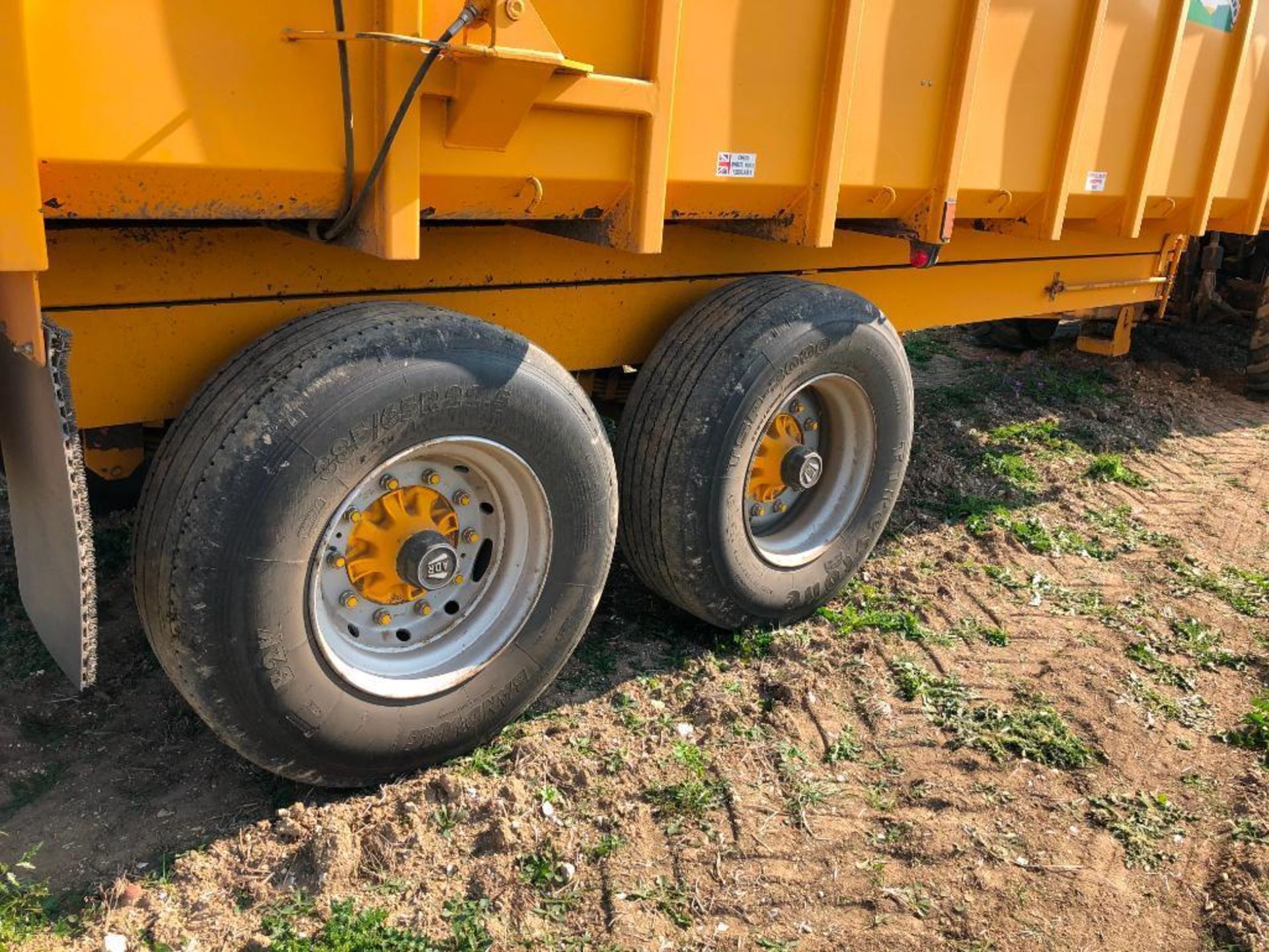 1999 Easterby trailers ET14 14t grain trailer with sprung drawbar, hydraulic tailgate and grain chut - Image 12 of 12