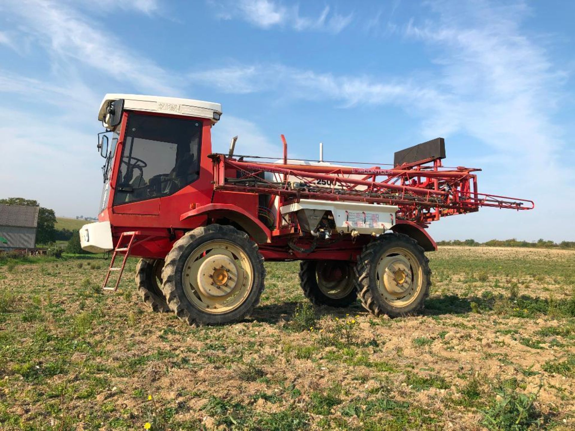 2000 Bateman RB15 24m self-propelled sprayer with 2500L tank, contour booms on 320/85R36 wheels and - Image 17 of 21