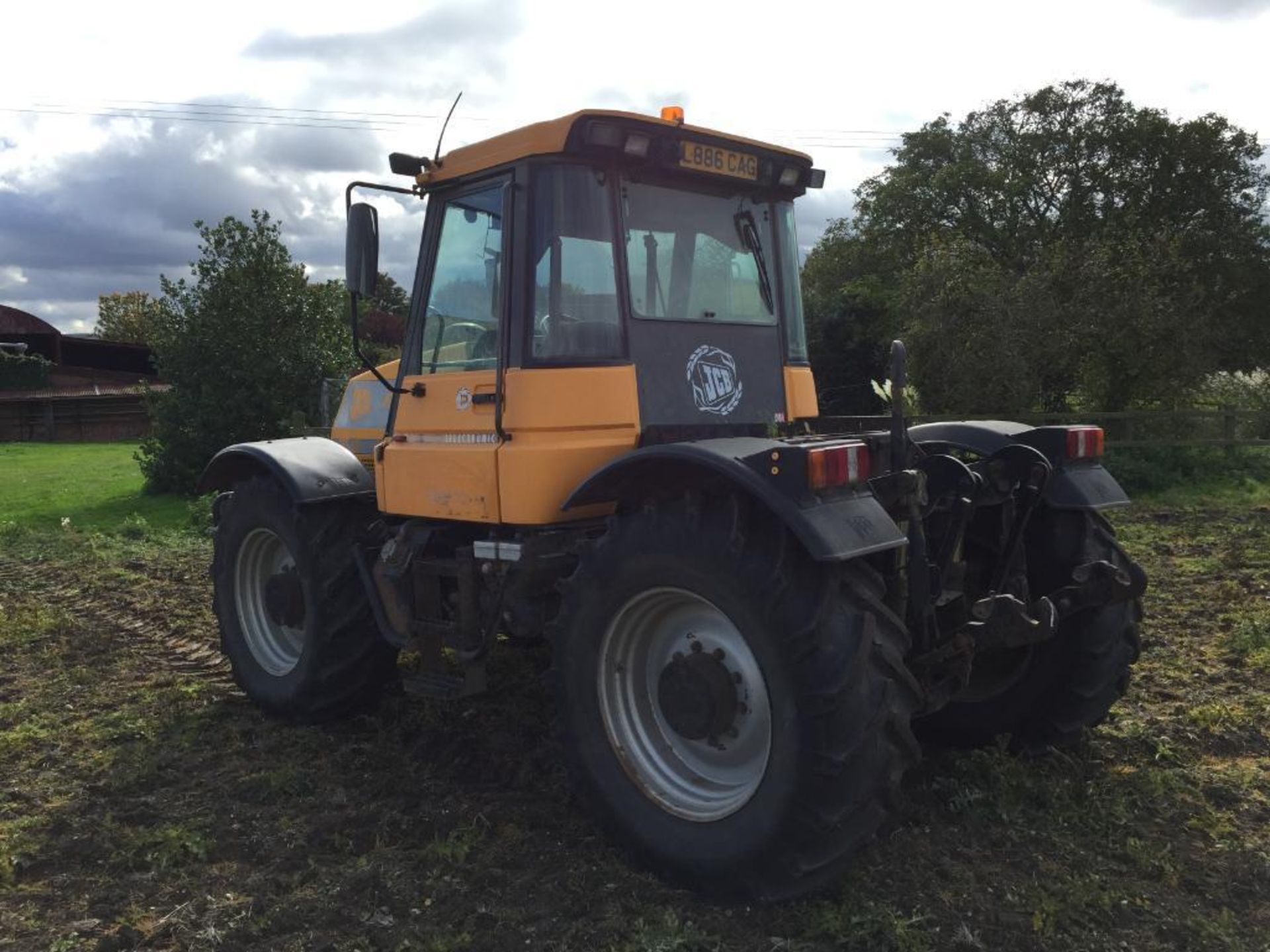 1994 JCB Fastrac 135-65 Selectronic turbo 60Kph 4WD tractor with 2 manual spools and front toolbar o - Image 14 of 23