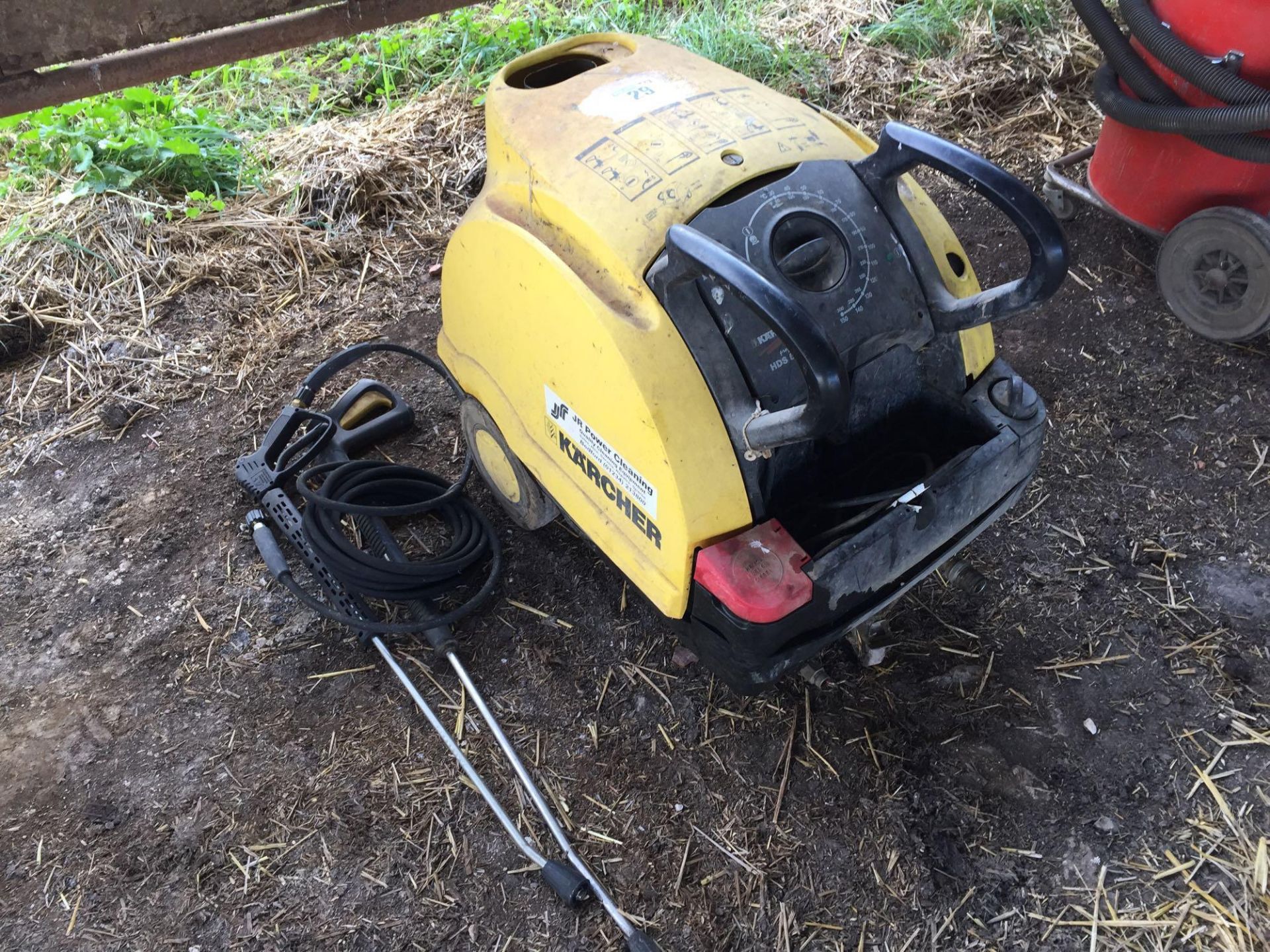 Karcher HDS558C steam cleaner with hoses