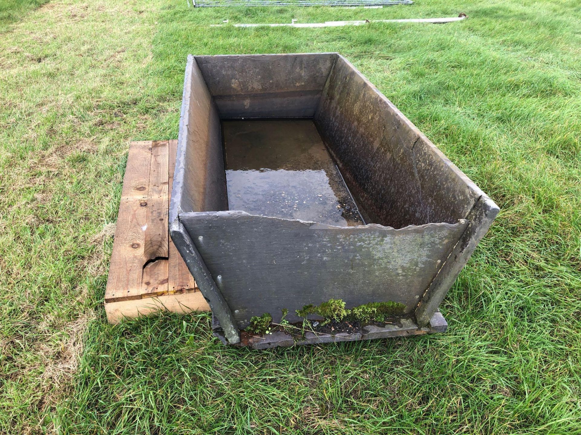 Large slate trough - Image 3 of 4