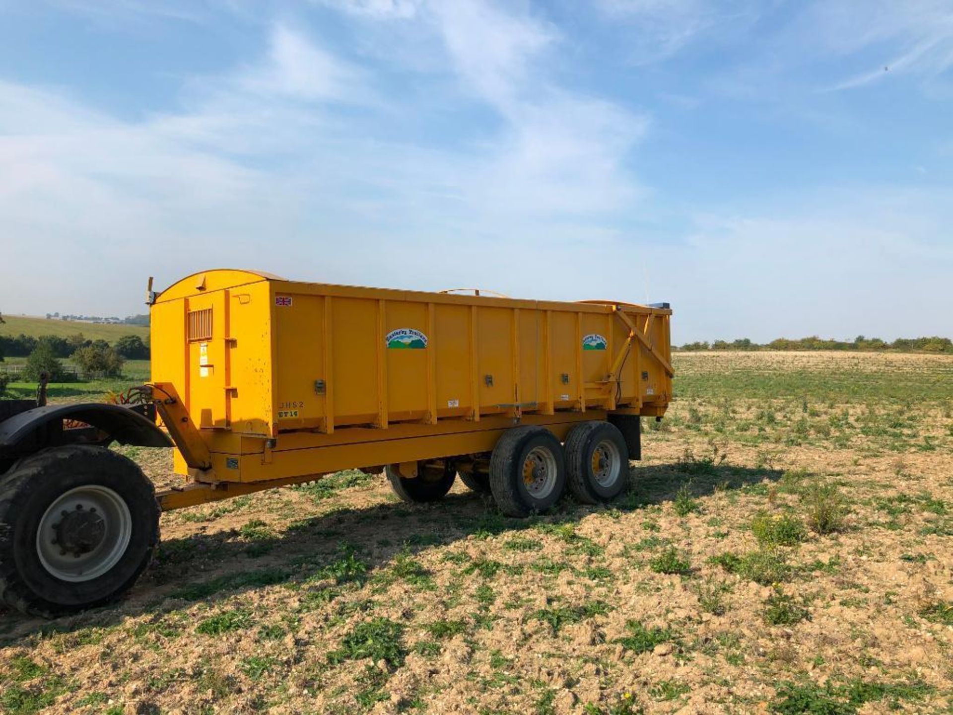 1999 Easterby trailers ET14 14t grain trailer with sprung drawbar, hydraulic tailgate and grain chut - Image 2 of 12