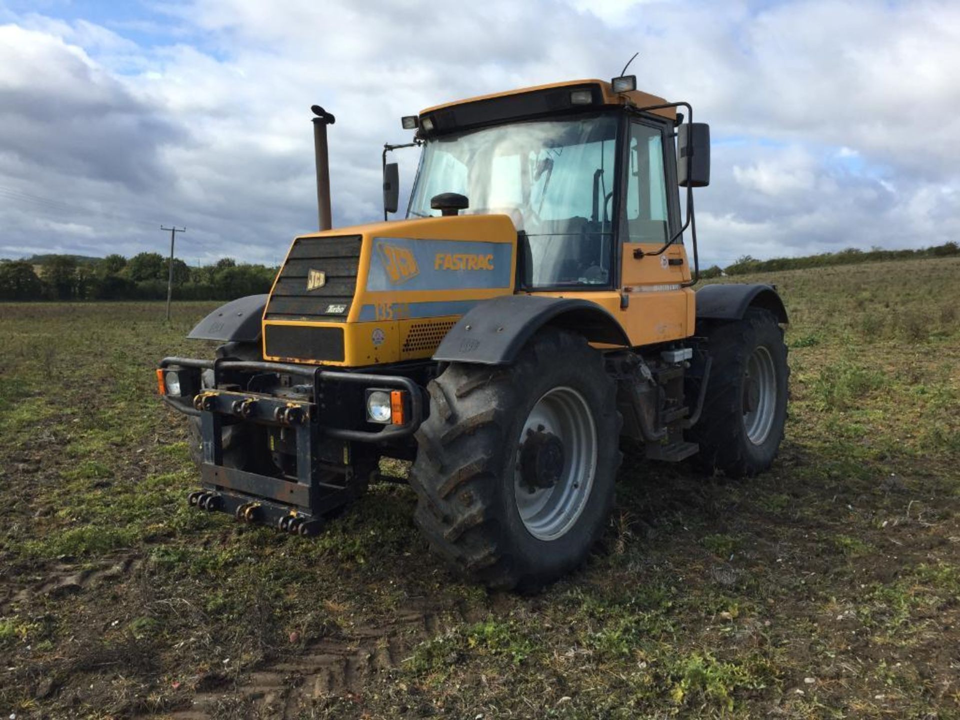 1994 JCB Fastrac 135-65 Selectronic turbo 60Kph 4WD tractor with 2 manual spools and front toolbar o - Image 8 of 23