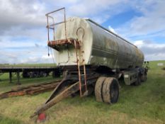 Liquid tanker twin axle with dolly single compartment approx 20,000 litres used for liquid fertilise