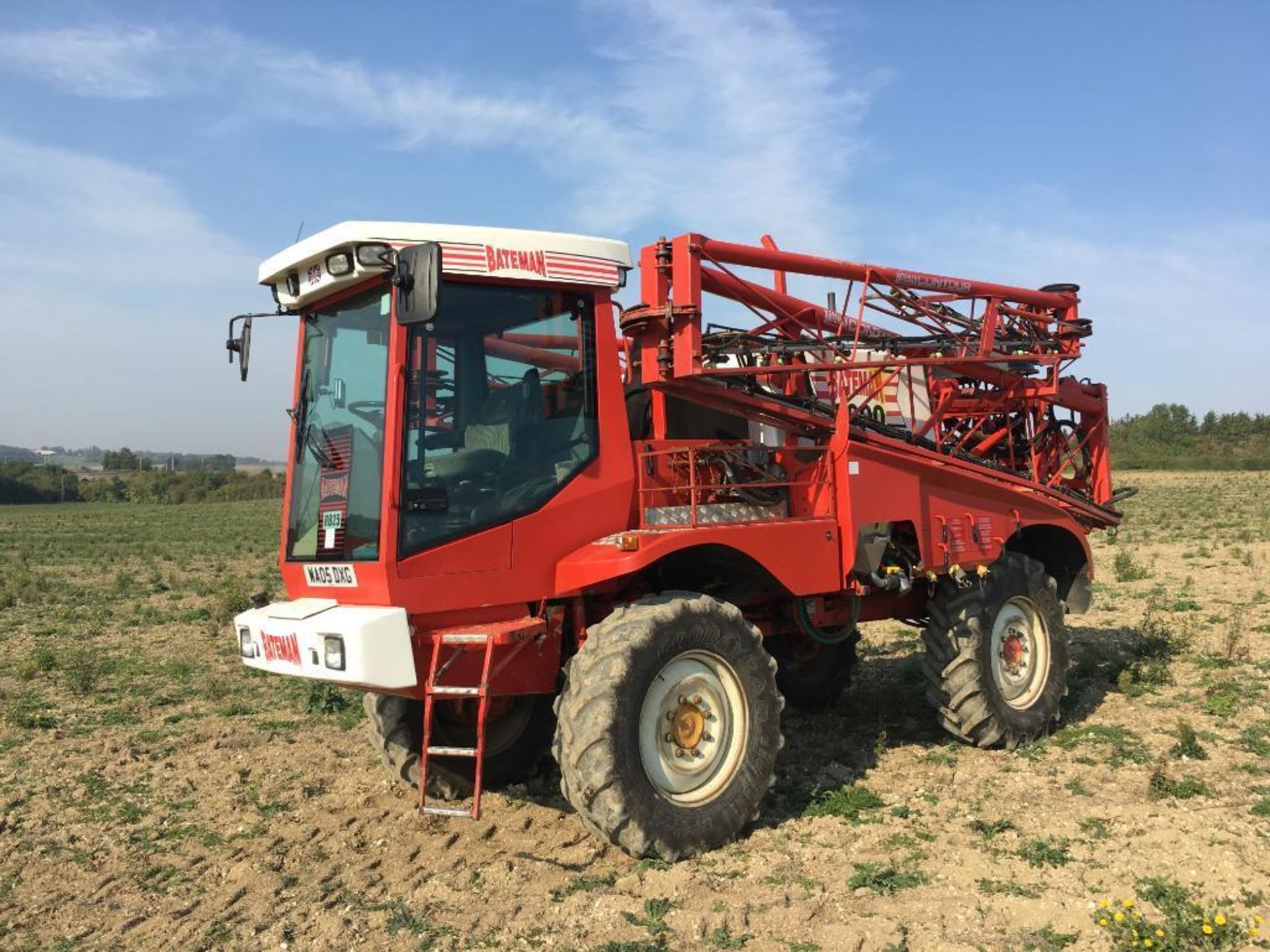 2005 Bateman RB25 24m self-propelled sprayer with 3000L tank, VG booms, triple nozzle bodies on 380/ - Image 16 of 16