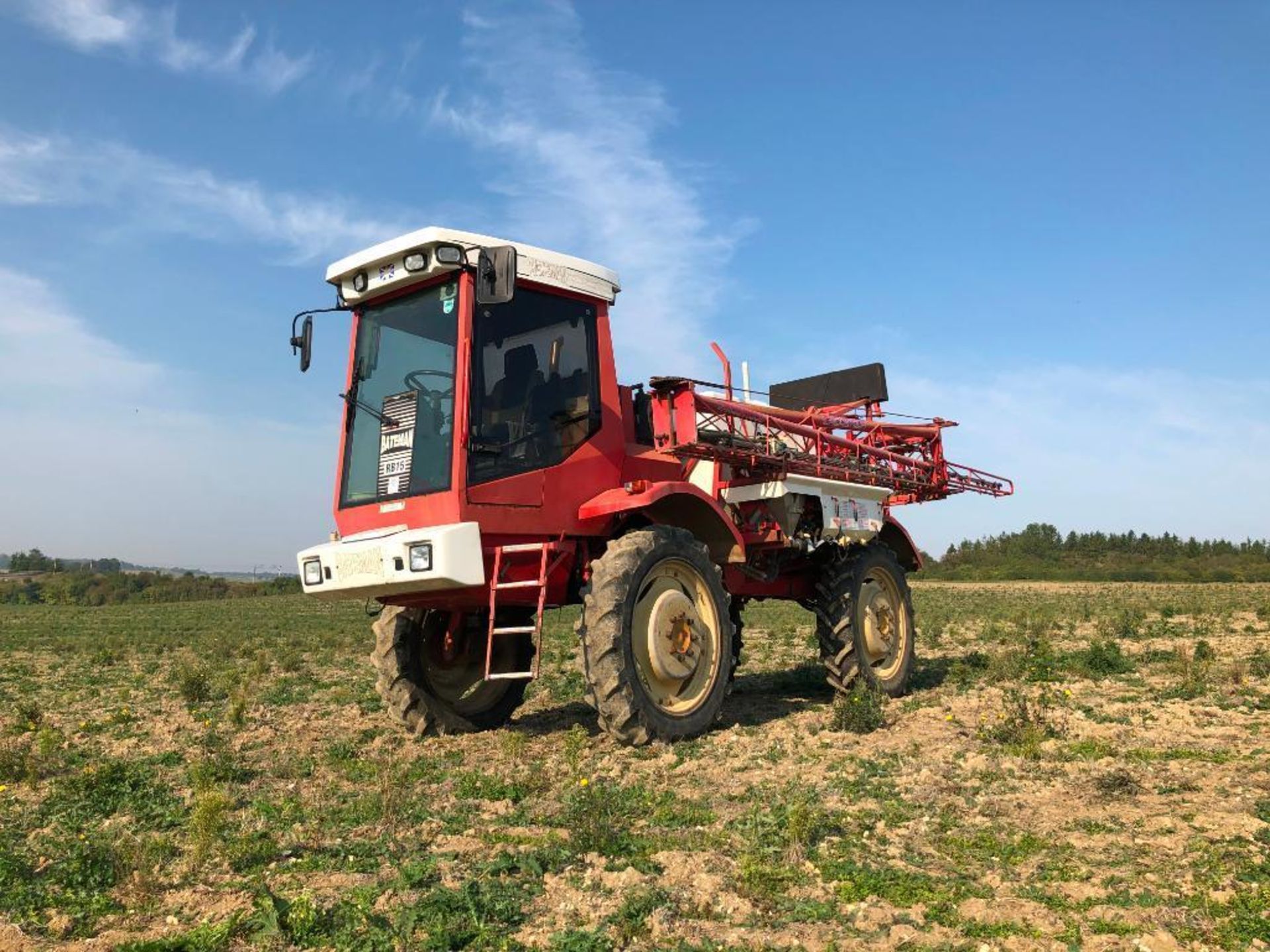 2000 Bateman RB15 24m self-propelled sprayer with 2500L tank, contour booms on 320/85R36 wheels and - Image 18 of 21