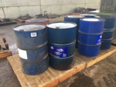 Quantity of 200l metal drums