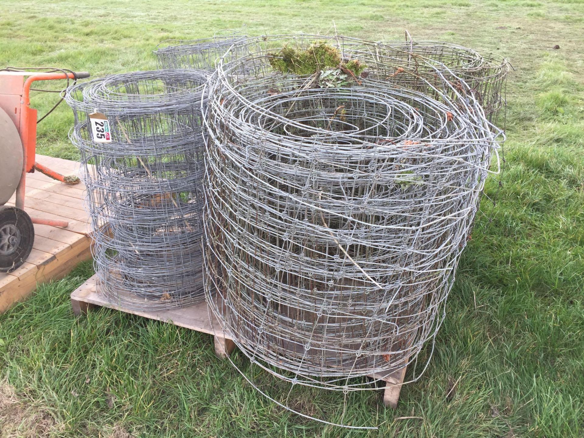 Quantity of wire/sheep netting