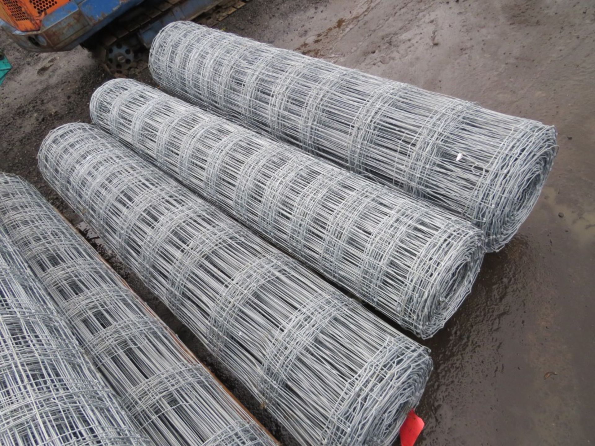 3 X ROLLS 7' NETTING [NO VAT]