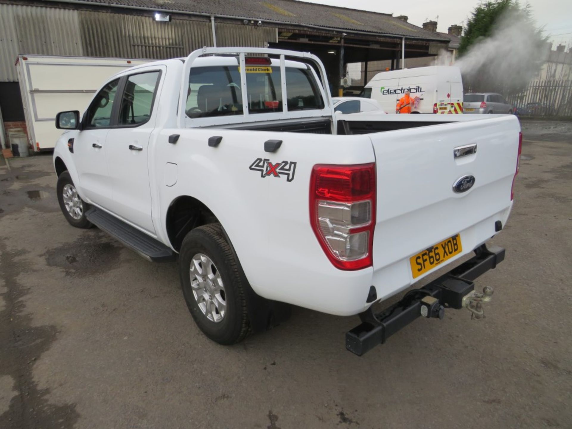 66 reg FORD RANGER XLT 4 X 4 DCB TDCI PICKUP, 1ST REG 09/16, TEST 10/20, 73149M WARRANTED, V5 - Image 3 of 5