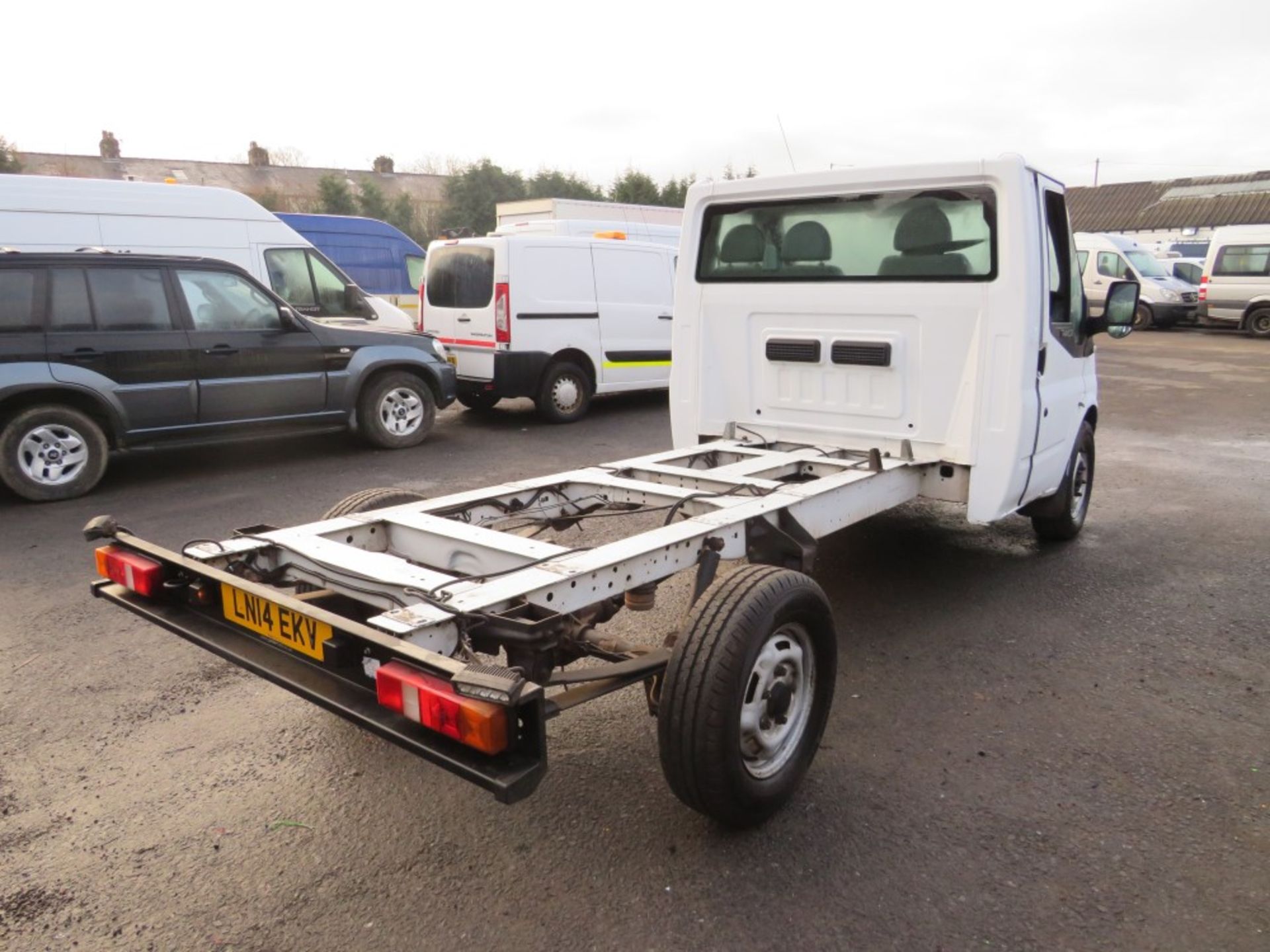 14 reg FORD TRANSIT 100 T350 RWD CHASSIS CAB, 1ST REG 04/14, TEST 04/20, 123084M, V5 HERE, 1 OWNER - Image 4 of 5