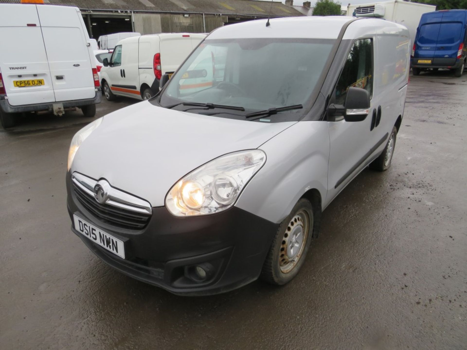 15 reg VAUXHALL COMBO 2300 CDTI SS E-FLEX, 1ST REG 07/15, TEST 09/20, 109972M WARRANTED, V5 HERE, - Image 2 of 6