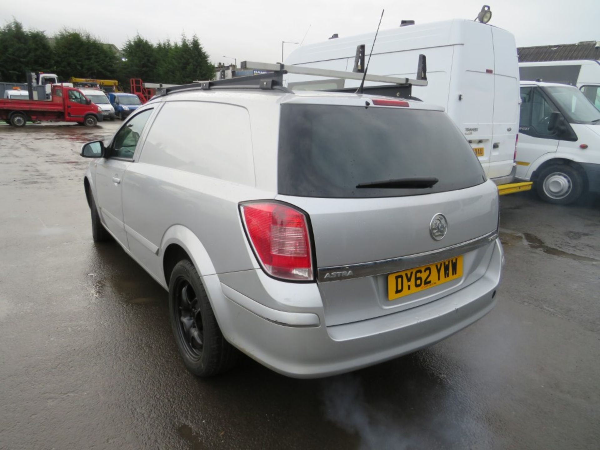 62 reg VAUXHALL ASTRA SPORTIVE CDTI VAN, 1ST REG 10/12, TEST 10/20, 233670M NOT WARRANTED, V5 - Image 3 of 6