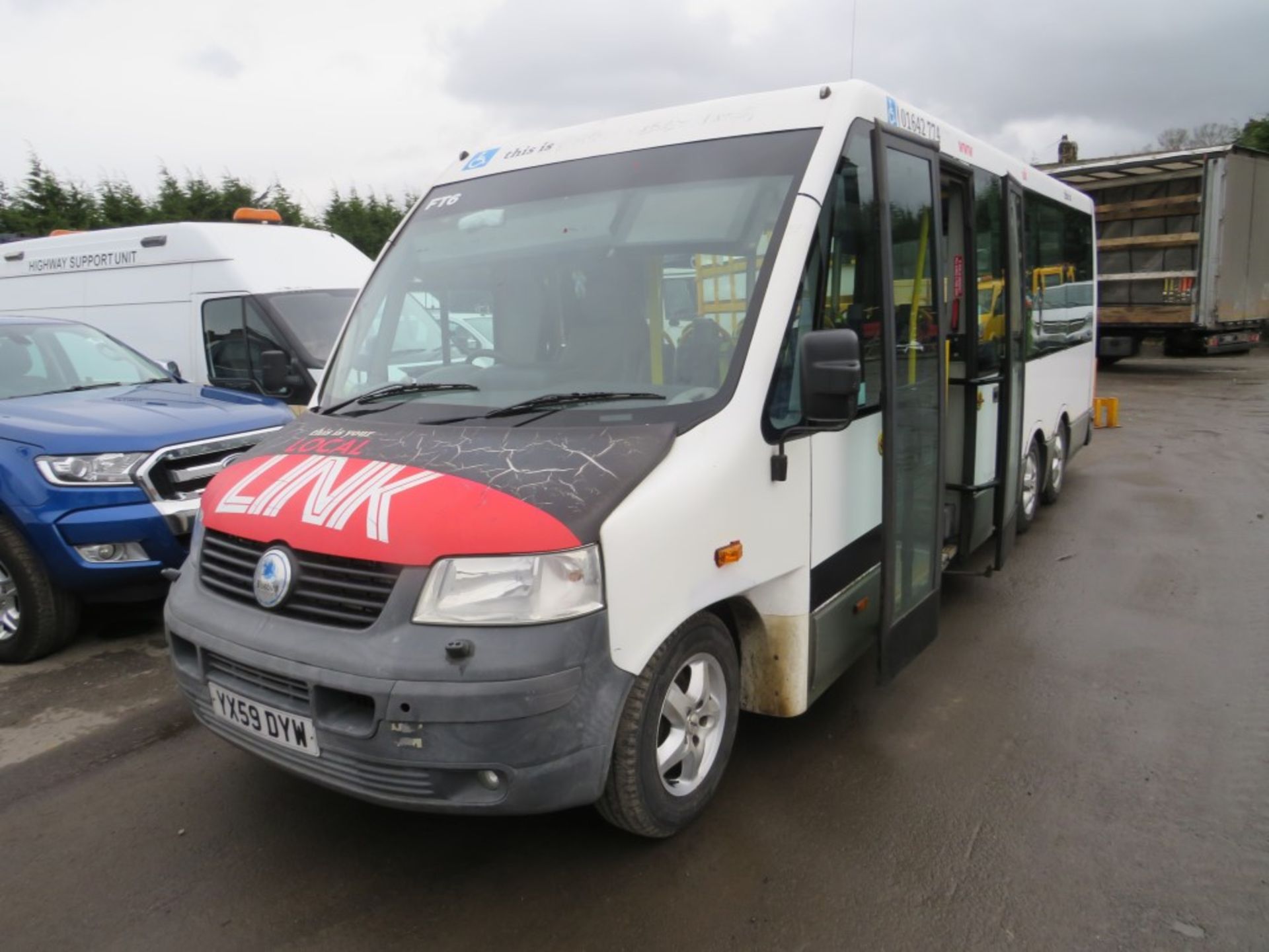 59 reg VW BLUEBIRD 17 SEAT MINIBUS, 1ST REG 01/10, 235114M WARRANTED, V5 HERE, 1 OWNER FROM NEW [+ - Image 2 of 6