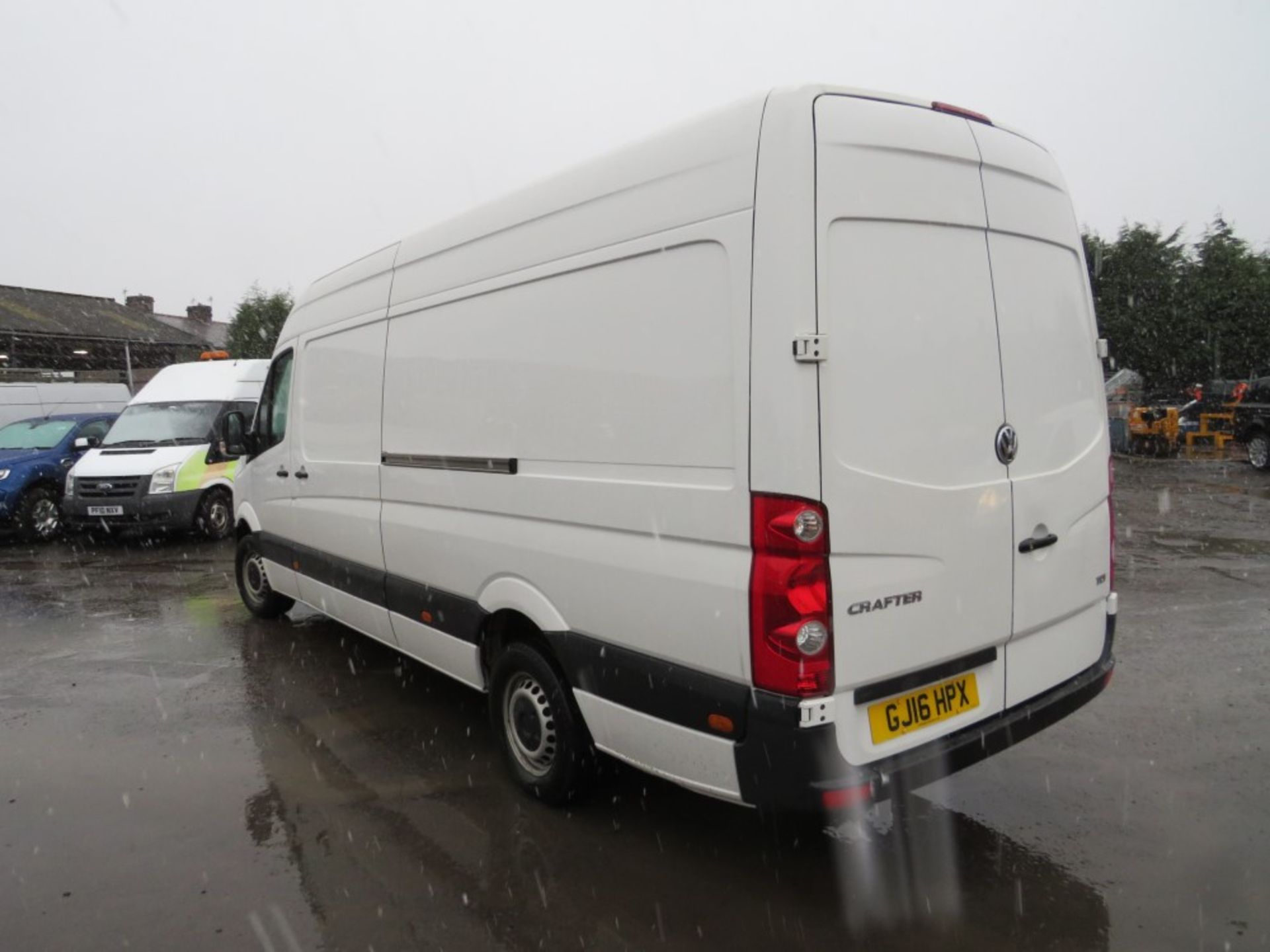 16 reg VW CRAFTER CR35 STARTLINE TDI LWB VAN, 1ST REG 03/16, TEST 04/20, 55332M NOT WARRANTED, V5 - Image 3 of 6