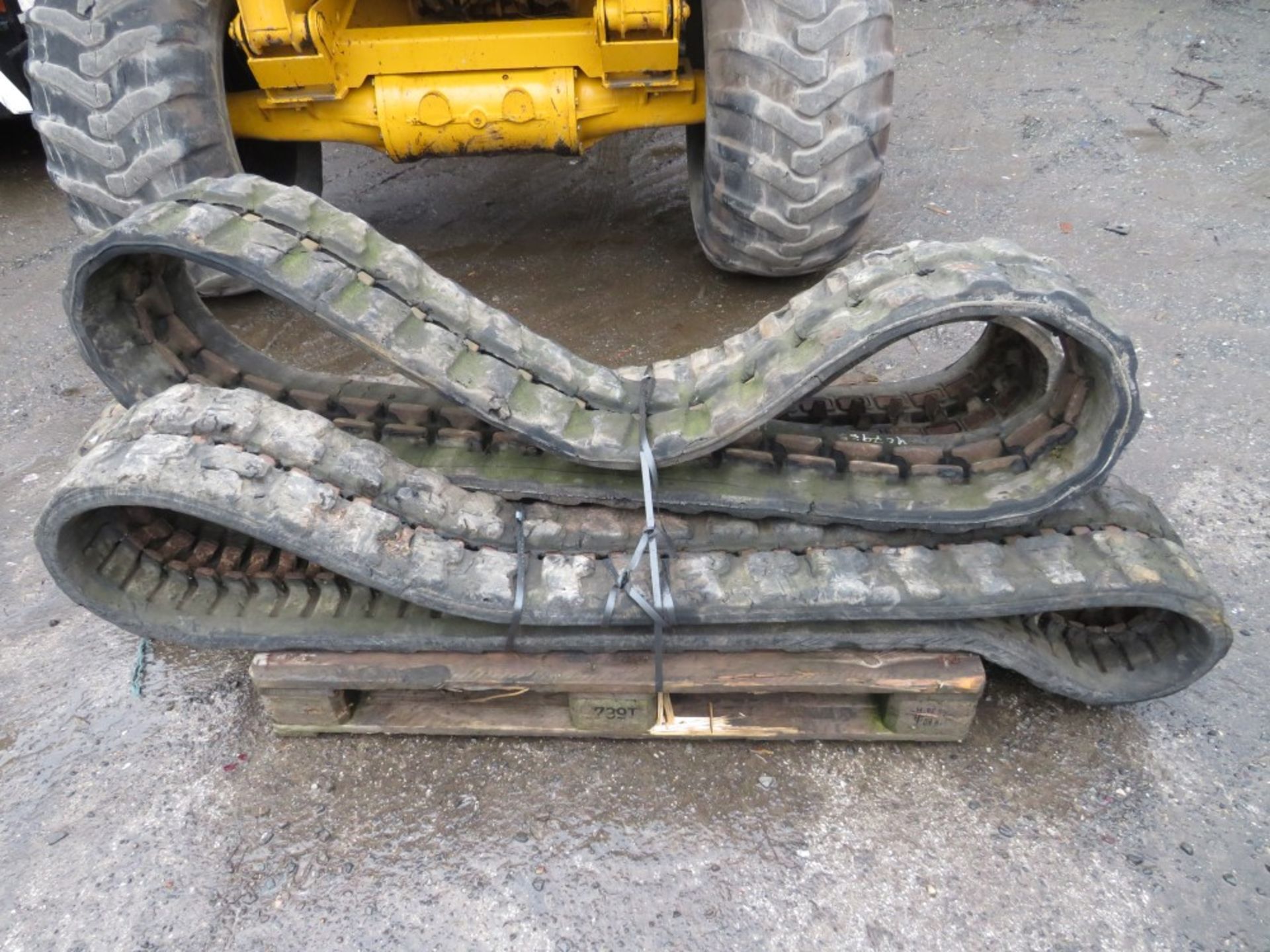 2 X PALLETS OF RUBBER TRACKS [+ VAT]