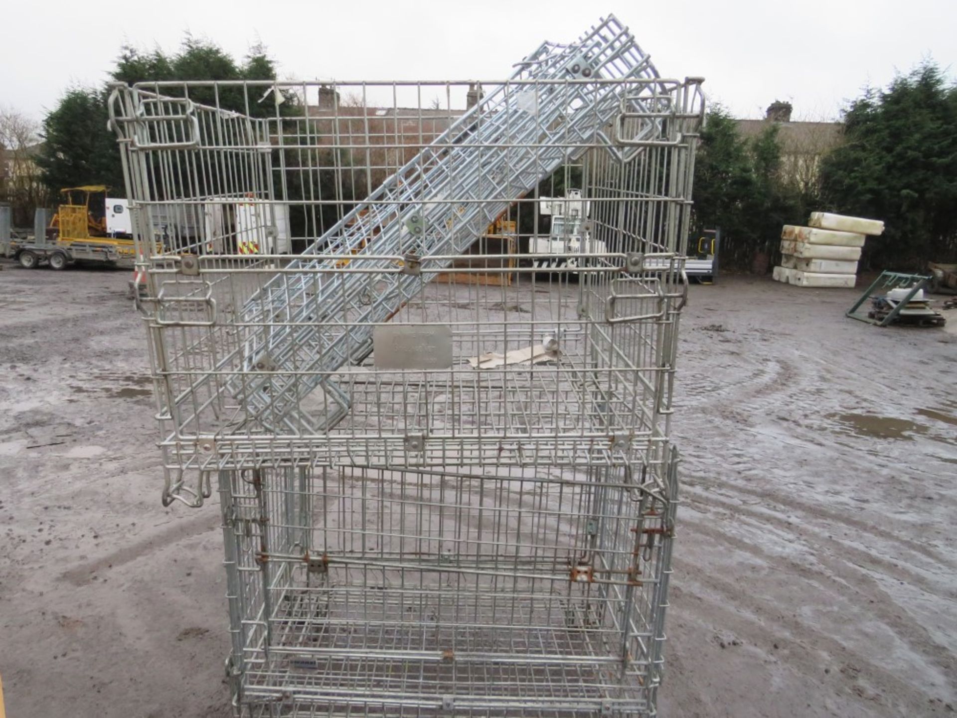 3 COLLAPSABLE CAGES [NO VAT]