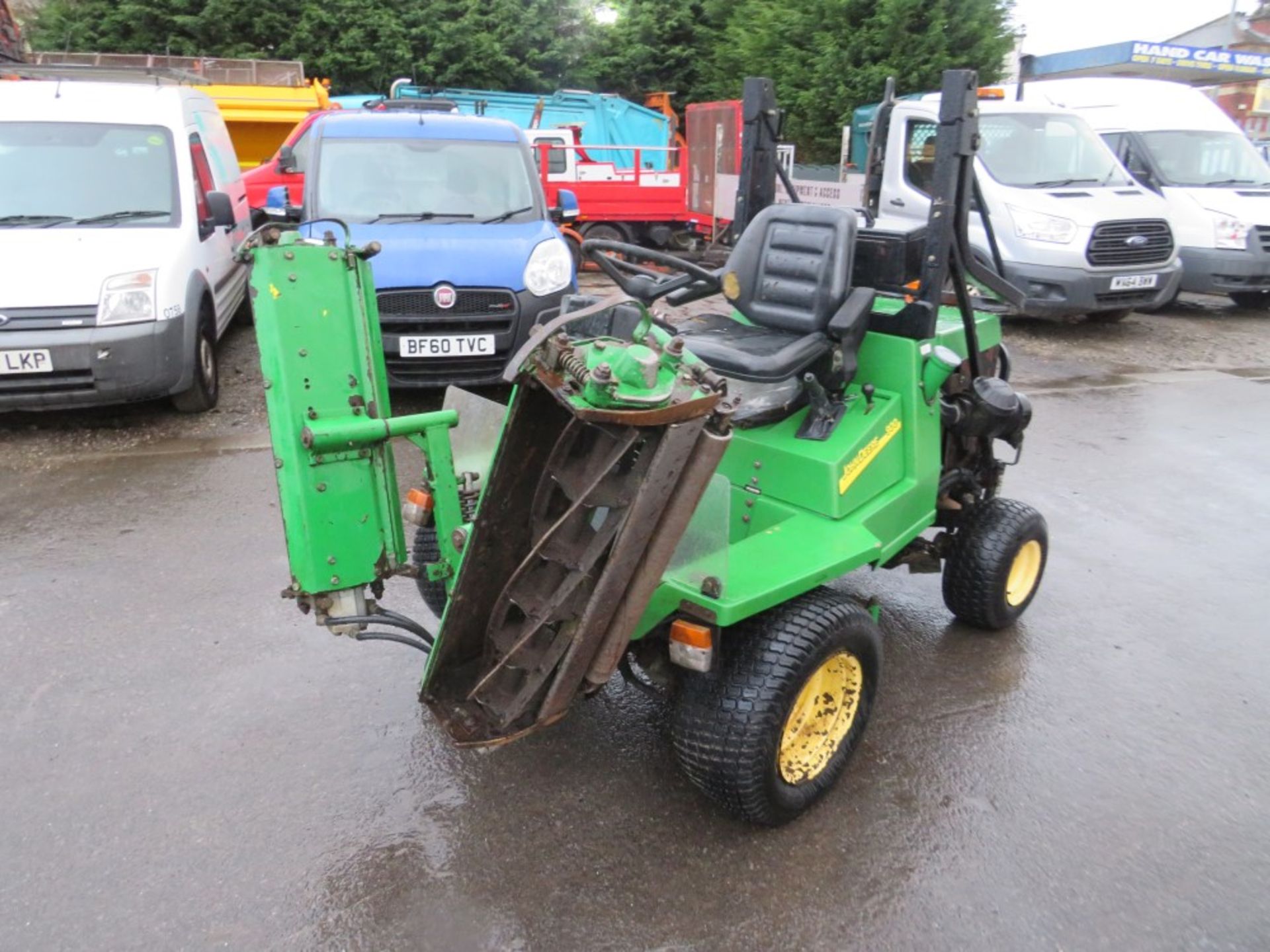 JOHN DEERE RIDE ON MOWER, 1597 HOURS NOT WARRANTED [+ VAT]