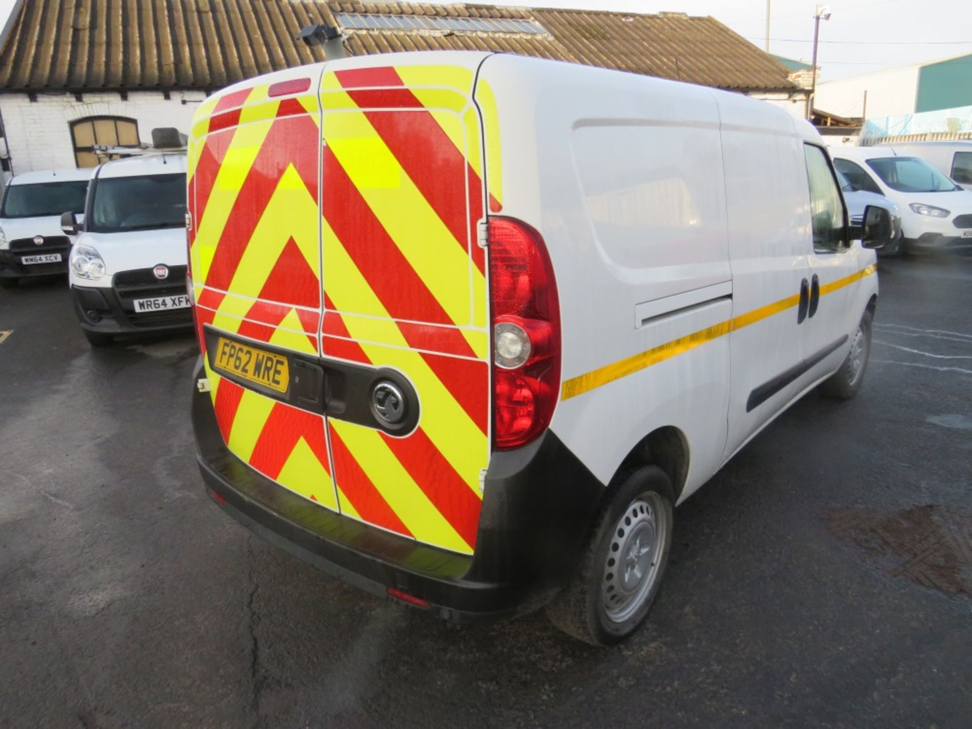 62 reg VAUXHALL COMBO 2300 CDTI, 1ST REG 12/12, 62507M WARRANTED, V5 HERE, 1 OWNER FROM NEW [+ VAT] - Image 4 of 6