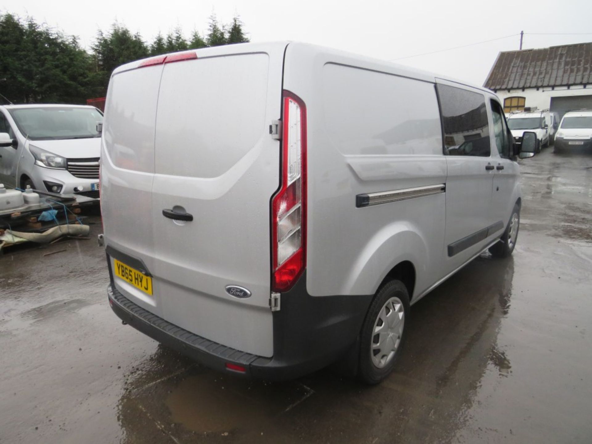 65 reg FORD TRANSIT CUSTOM 330 TREND E-TEC, 1ST REG 01/16, TEST 01/21, 138914M INCORRECT, V5 HERE, 1 - Image 4 of 6