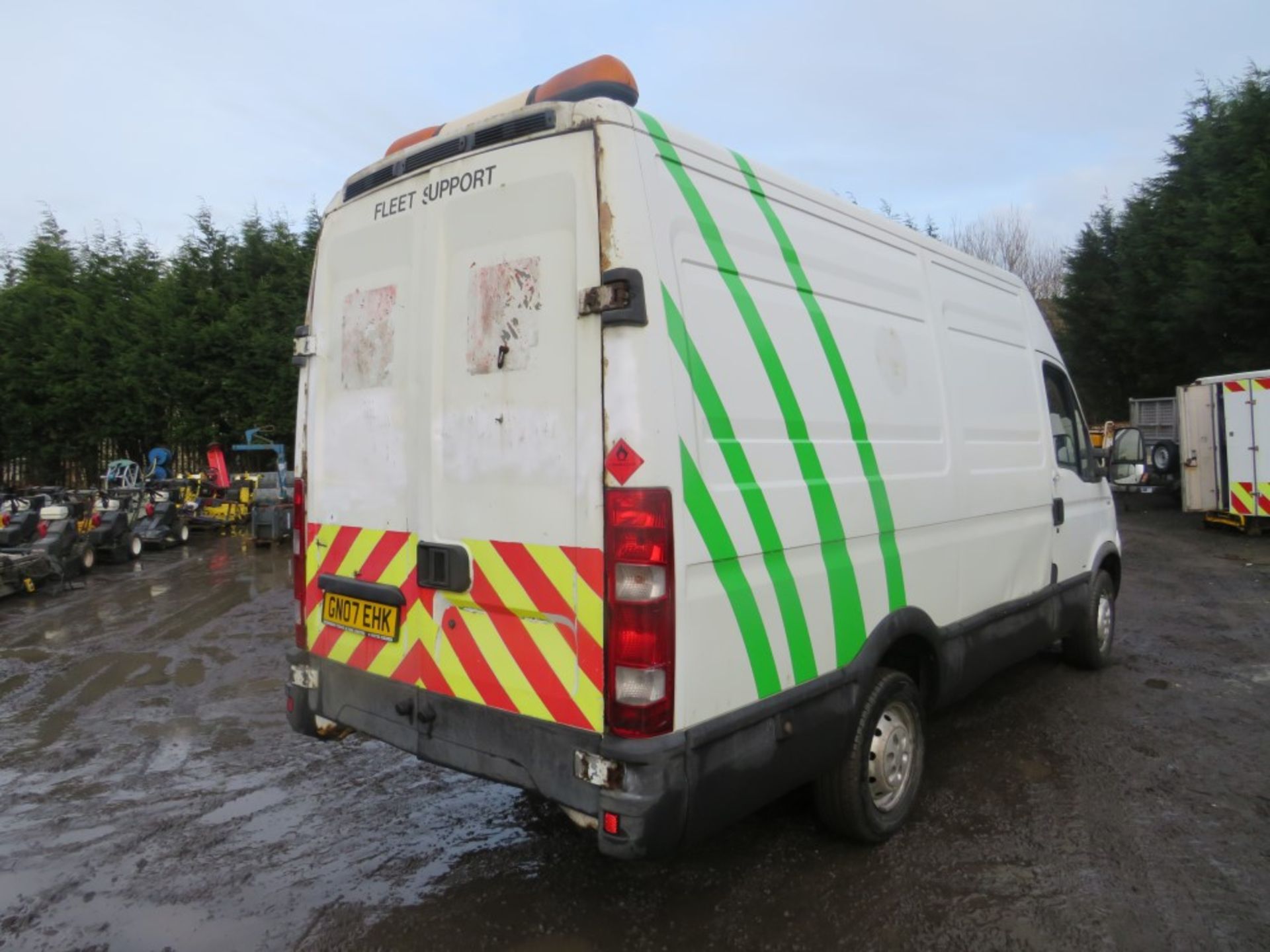 07 reg IVECO DAILY 35S12 MWB, 1ST REG 04/07, TEST 12/20, 234999M WARRANTED, V5 HERE, 1 FORMER KEEPER - Image 4 of 5