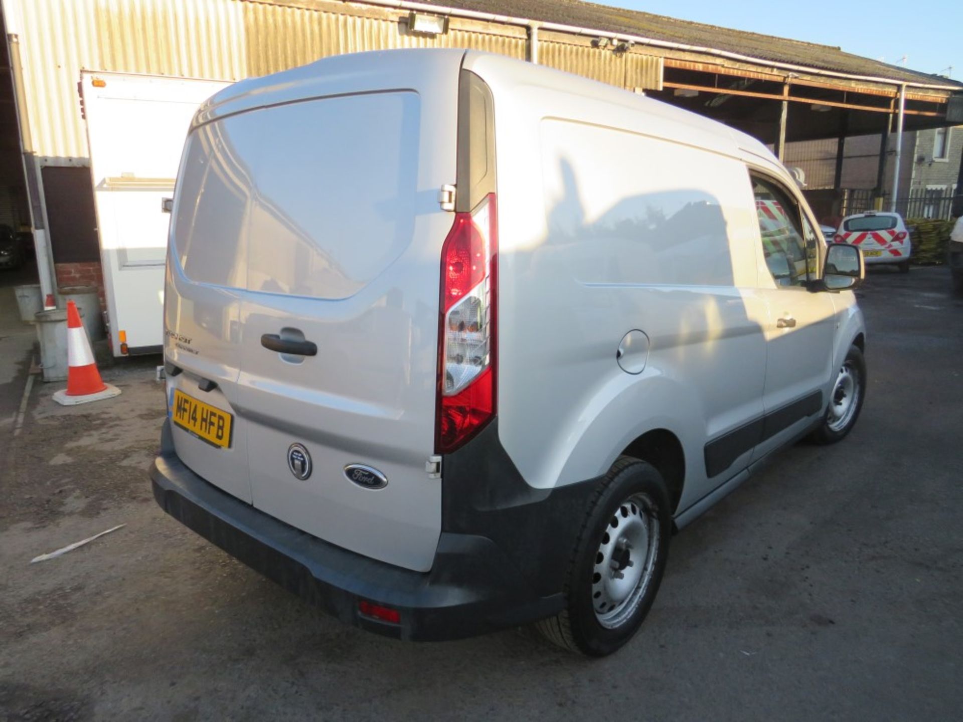 14 reg FORD TRANSIT CONNECT 200, 1ST REG 04/14, TEST 06/20, 116928M WARRANTED, V5 HERE, 1 OWNER FROM - Image 4 of 6