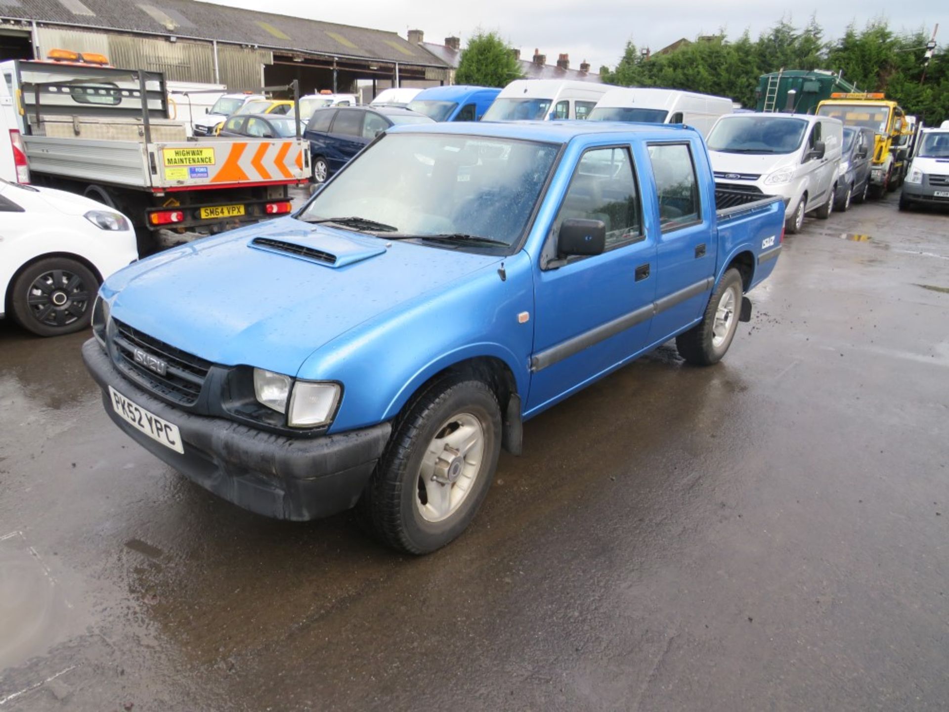 52 reg ISUZU RODEO 4 X 2 TD PICKUP, 1ST REG 03/03, TEST 04/20, 138150M WARRANTED, V5 HERE, 2 - Image 2 of 5