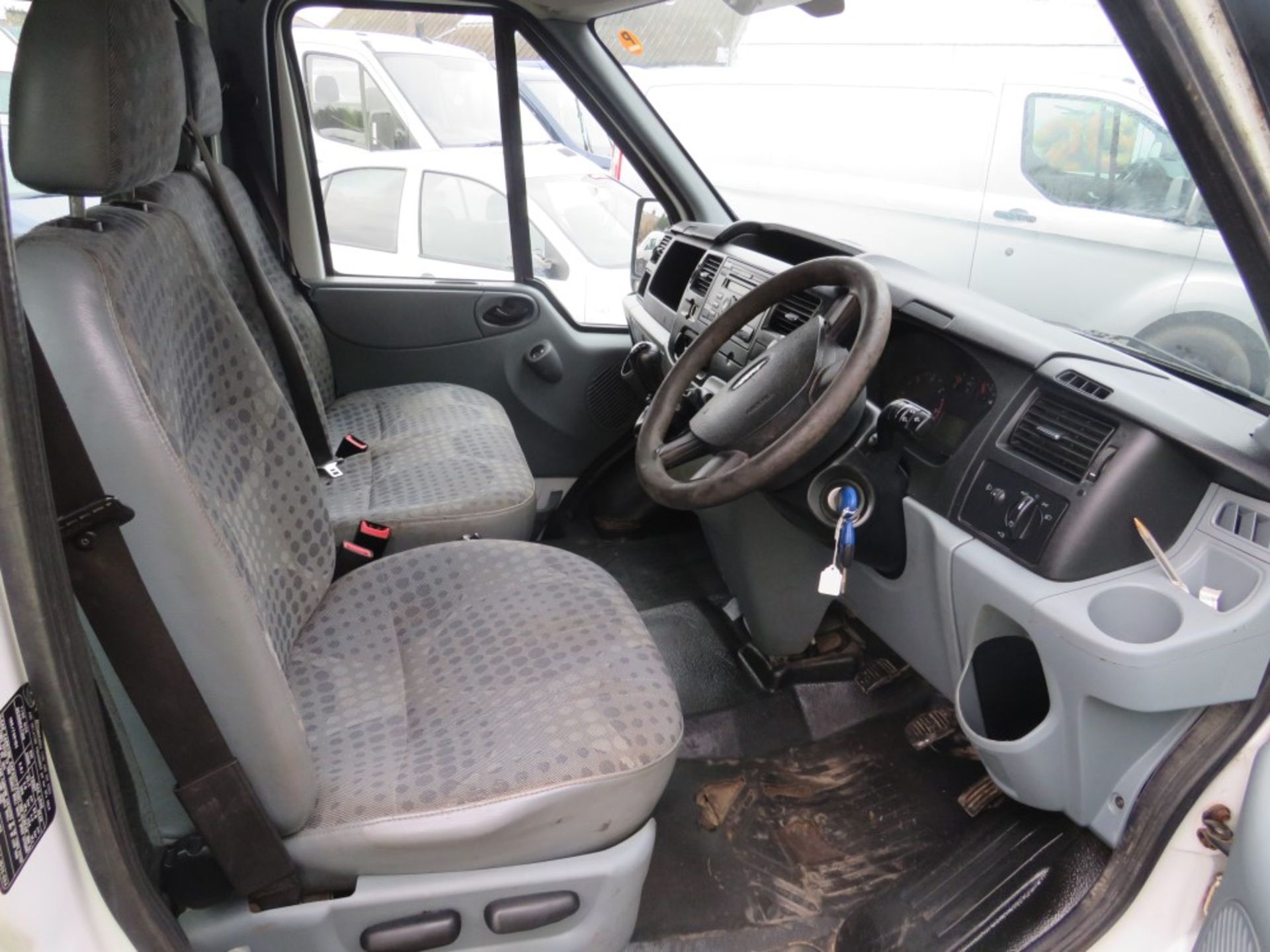 11 reg FORD TRANSIT 85 T280S D/C FWD, 1ST REG 03/11, TEST 02/21, 163483M, V5 HERE, 2 FORMER - Image 5 of 5