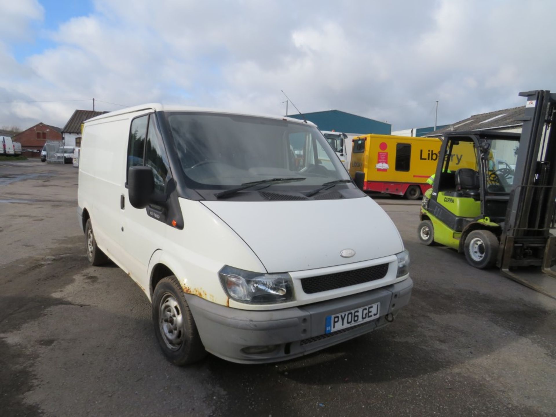 06 reg FORD TRANSIT 280 SWB VAN, 1ST REG 06/06, 126154M NOT WARRANTED, V5 HERE, 2 FORMER