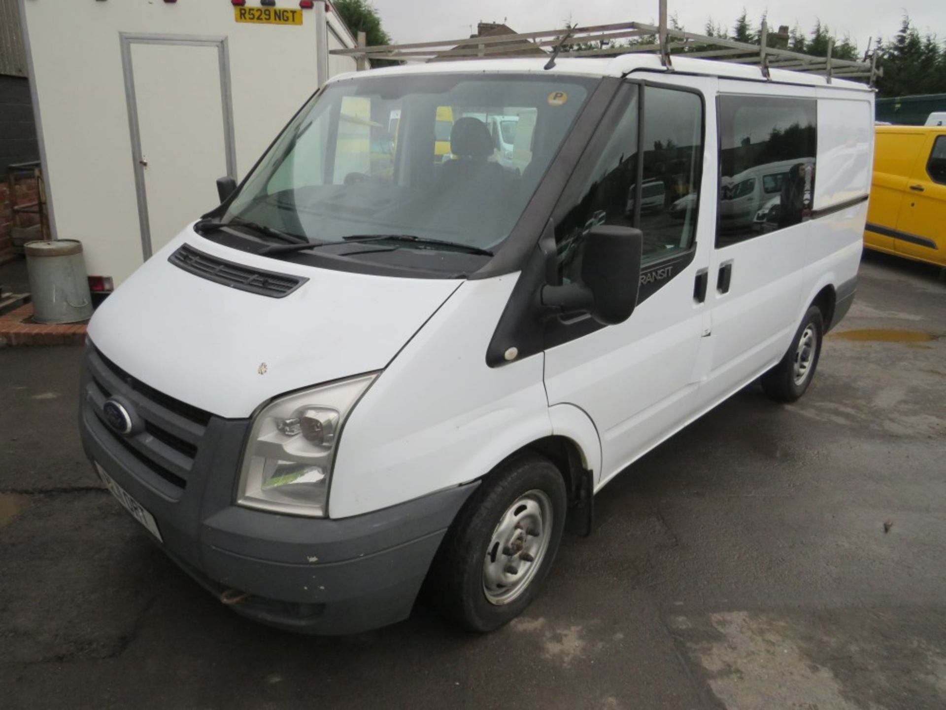 11 reg FORD TRANSIT 85 T280S D/C FWD, 1ST REG 03/11, TEST 02/21, 163483M, V5 HERE, 2 FORMER - Image 2 of 5