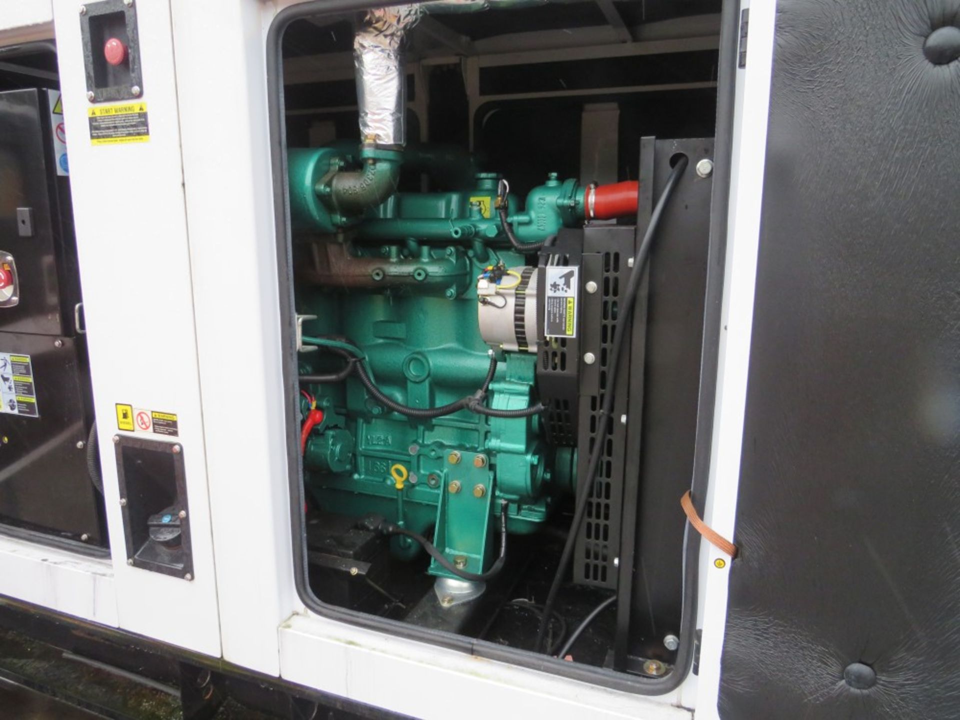 HYUNDAI 85 KVA DIESEL GENERATOR [NO VAT] - Image 2 of 3