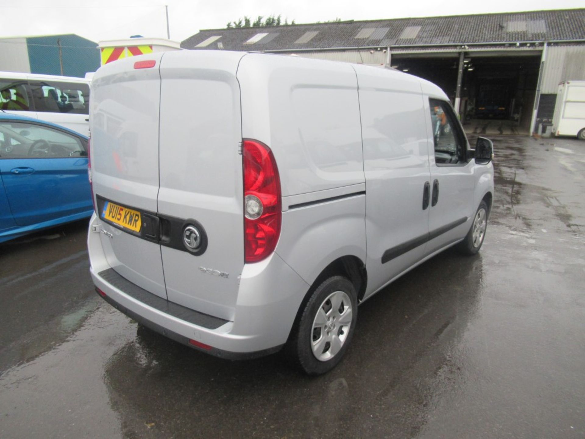 15 reg VAUXHALL COMBO 2000 CDTI S/S SPORT, 1ST REG 07/15, 109114M WARRANTED, V5 HERE, 1 OWNER FROM - Bild 4 aus 6