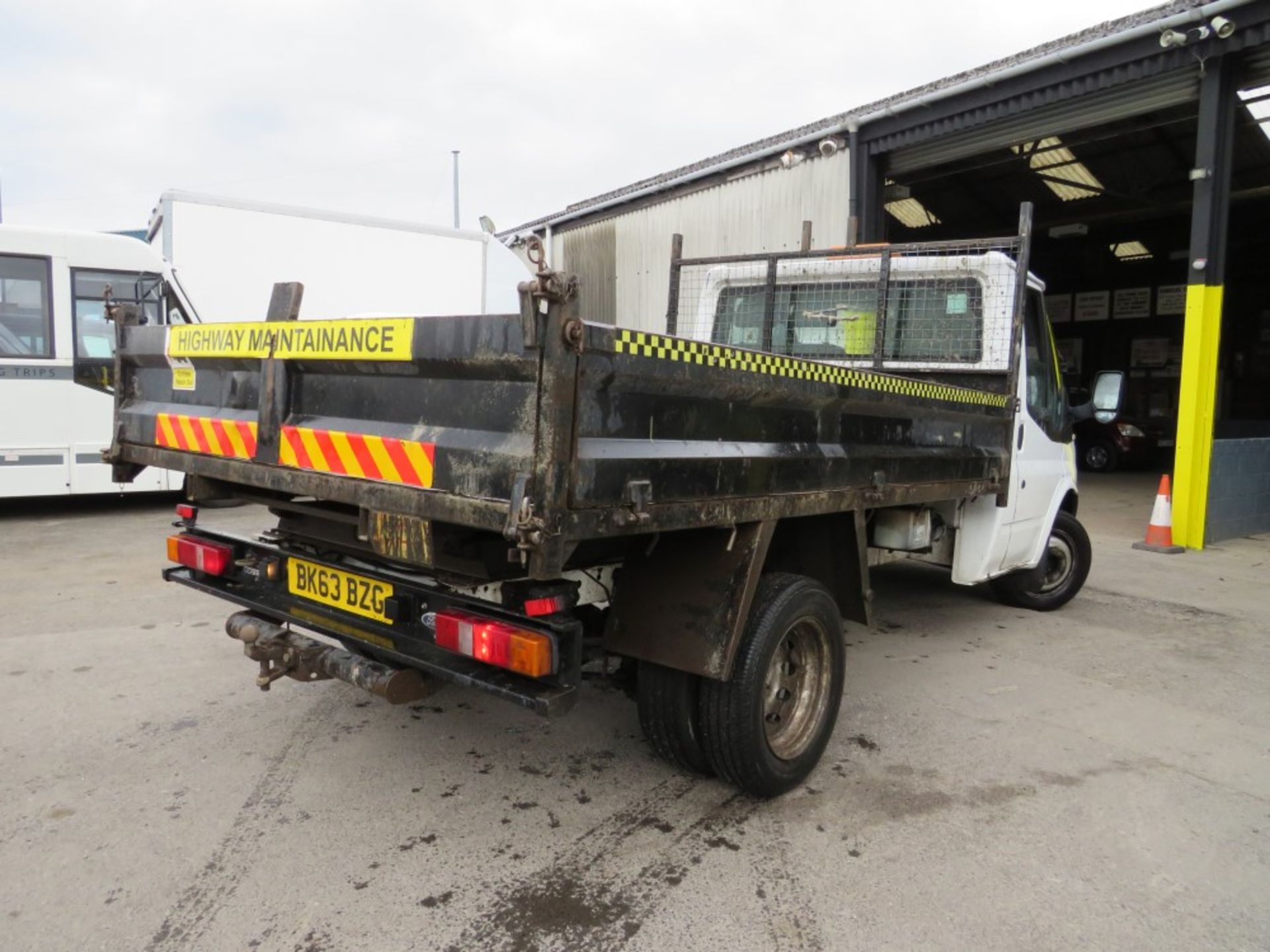 63 reg FORD TRANSIT 100 T350 RWD TIPPER, 1ST REG 09/13, TEST 10/20, 104911M WARRANTED, V5 HERE - Bild 4 aus 5