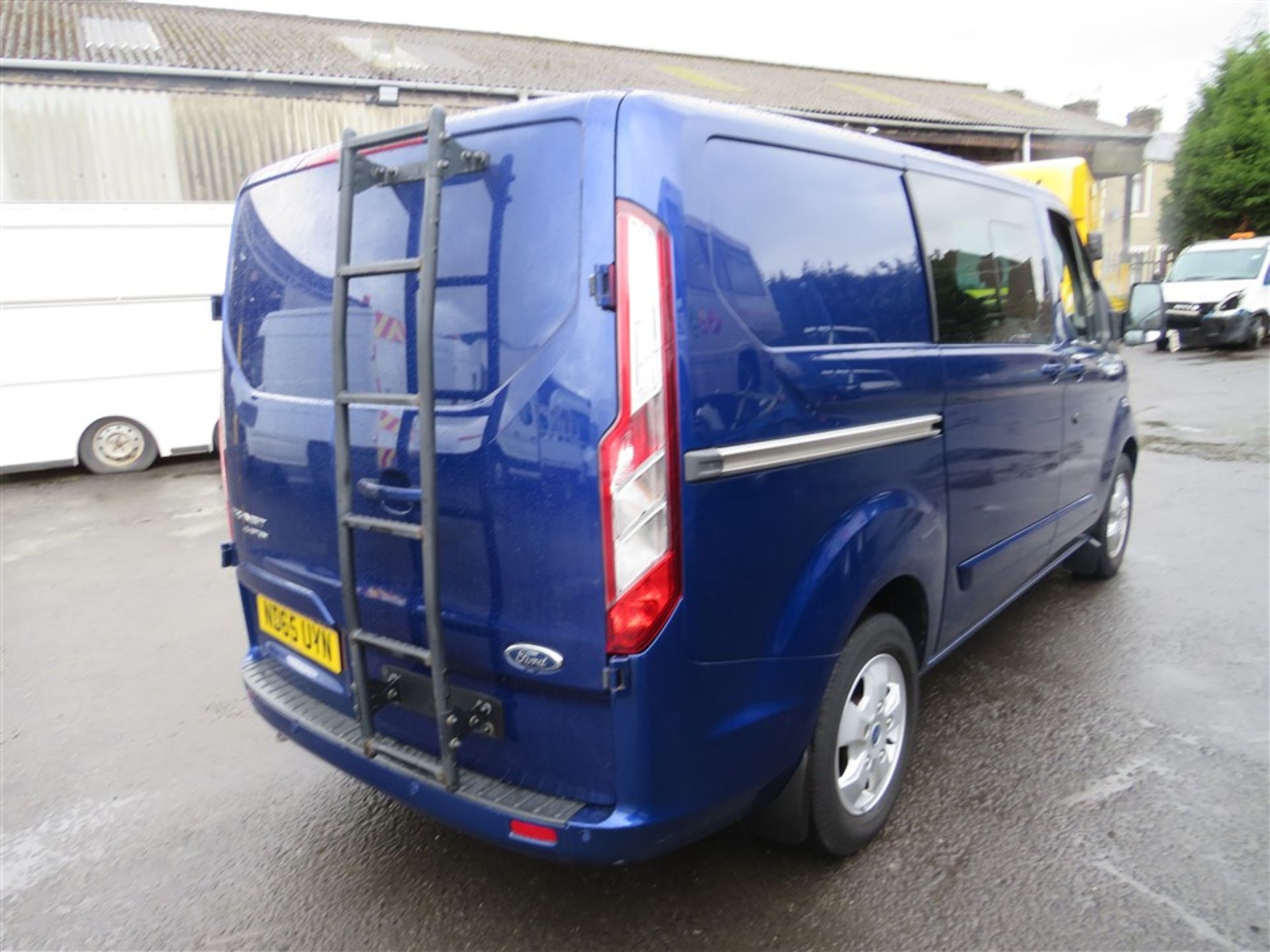 65 reg FORD TRANSIT CUSTOM CREW VAN, 1ST REG 01/16, 64385M NOT WARRANTED, NO V5 [NO VAT] - Image 4 of 7