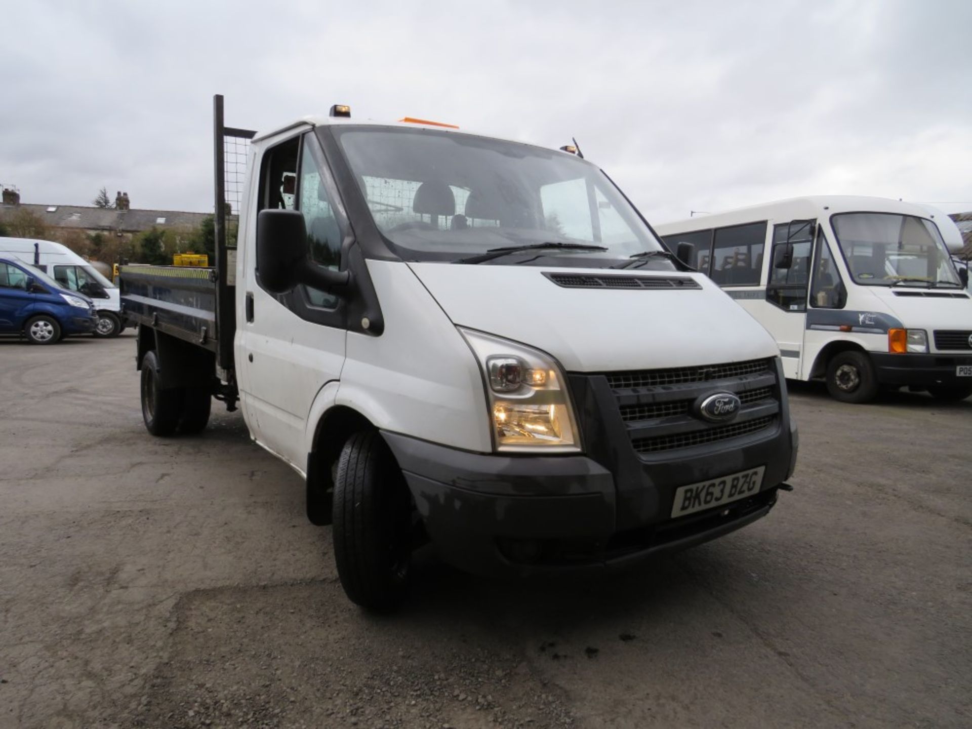 63 reg FORD TRANSIT 100 T350 RWD TIPPER, 1ST REG 09/13, TEST 10/20, 104911M WARRANTED, V5 HERE